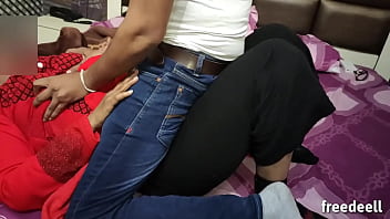 Hot friend hot mom khiêu dâm