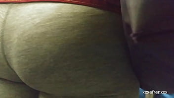 Chinese milf booty in leggings