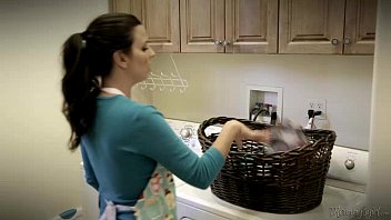Tanya Tate 和 Xander Corvus in My Friends Hot Mom（My Friends Hot Mom）完整色情片