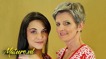 Xnxx reifen lesbischen